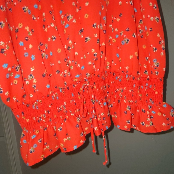 Flowered print top - Picture 3 of 4